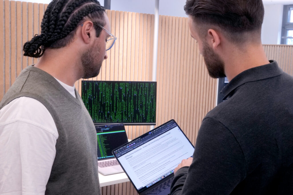 Symbolbild Studienintegrierte Ausbildung Informatik (B.Sc.)