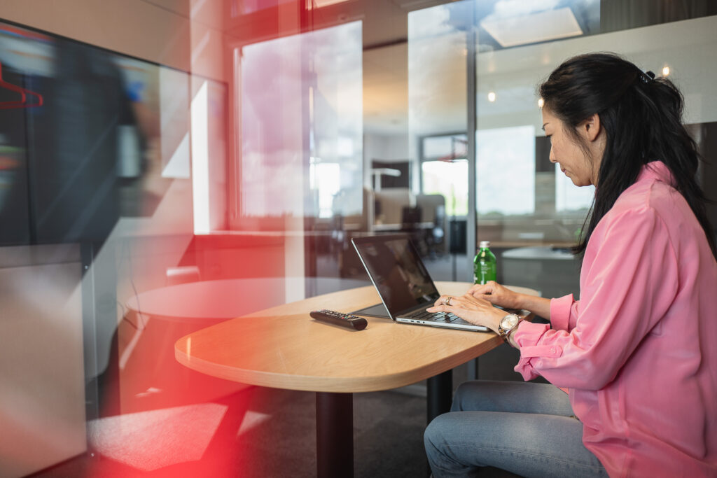 Symbolbild E-Mail-, Push-Marketing & Data Analytics